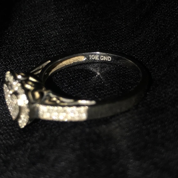 GND 0.30 ct diamond heart ring in 10kt gold - Picture 4 of 7